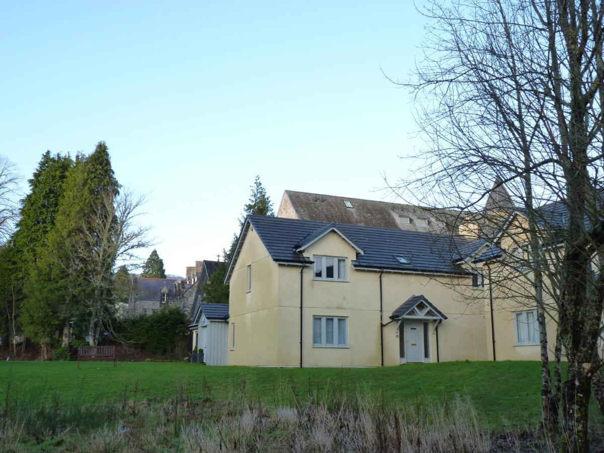 Loch Ness Abbey Cottages フォート・オーガスタス エクステリア 写真