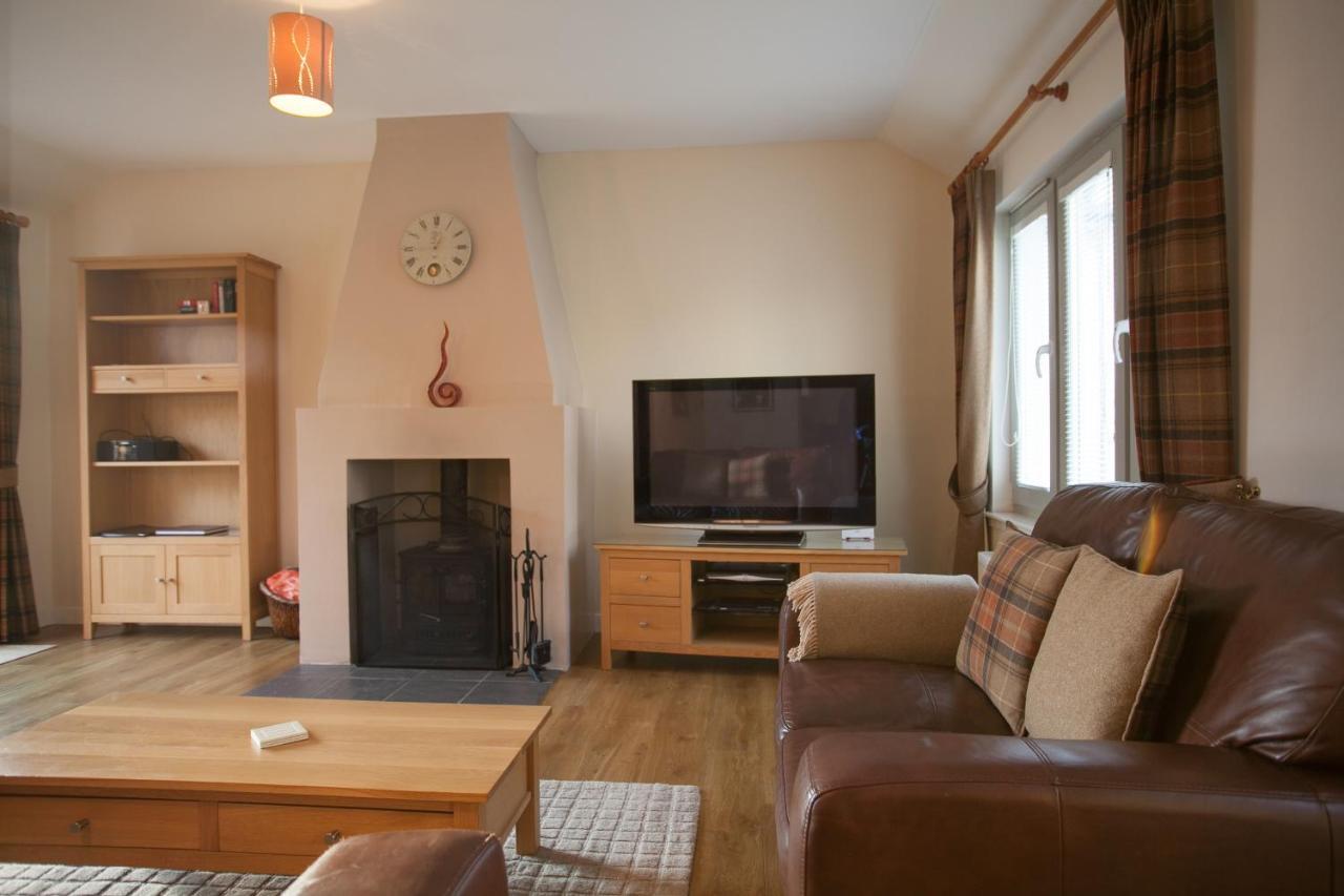 Loch Ness Abbey Cottages フォート・オーガスタス エクステリア 写真