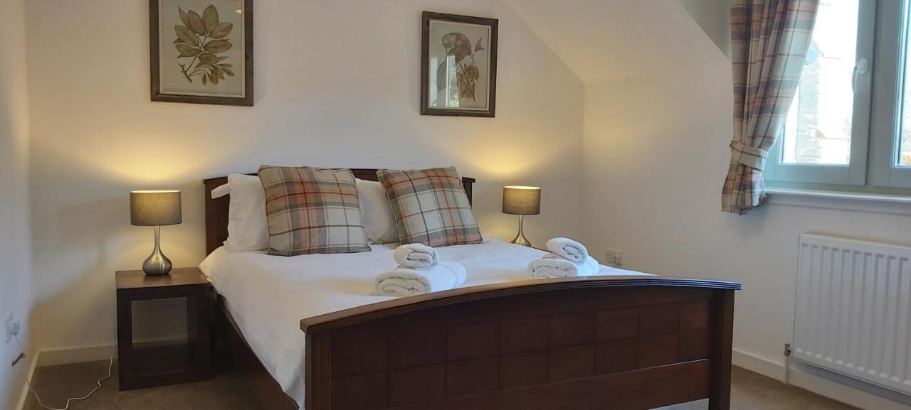 Loch Ness Abbey Cottages フォート・オーガスタス エクステリア 写真